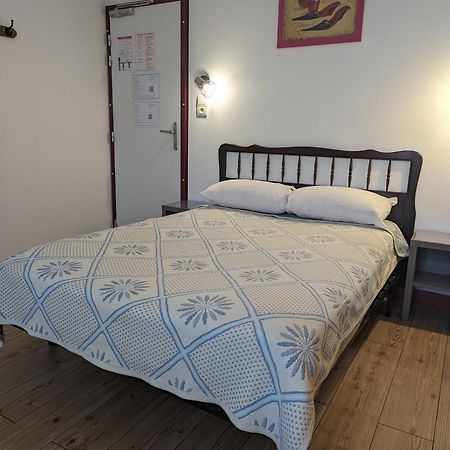 Auberge Des Pins Aubenas Luaran gambar