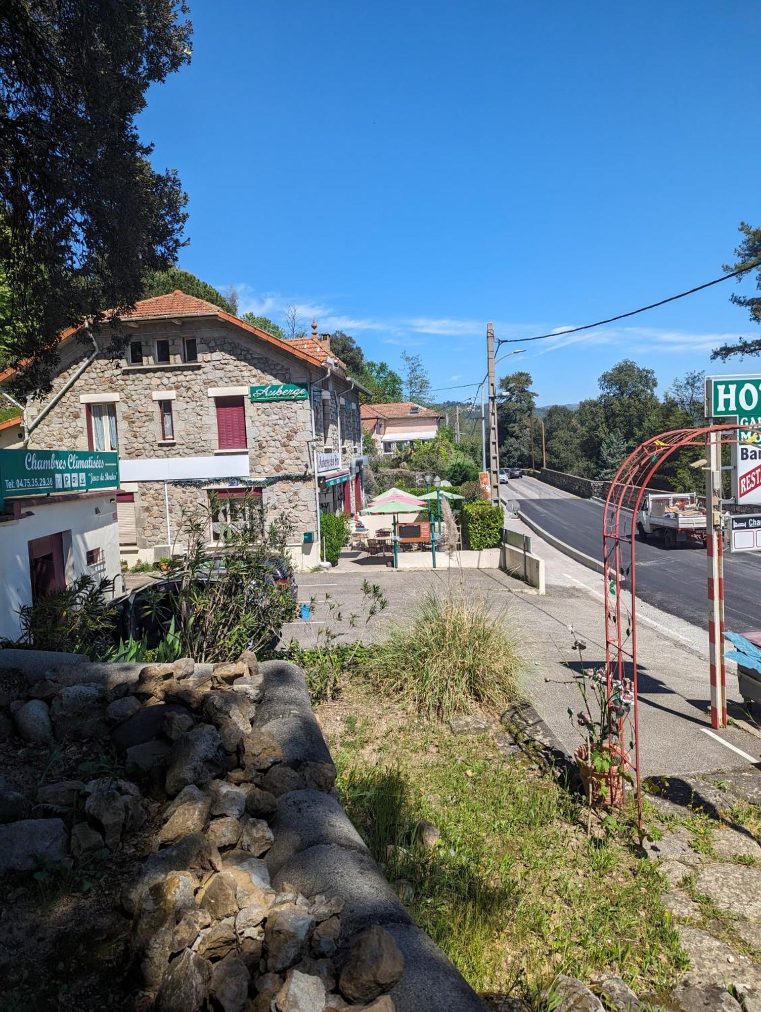 Auberge Des Pins Aubenas Luaran gambar