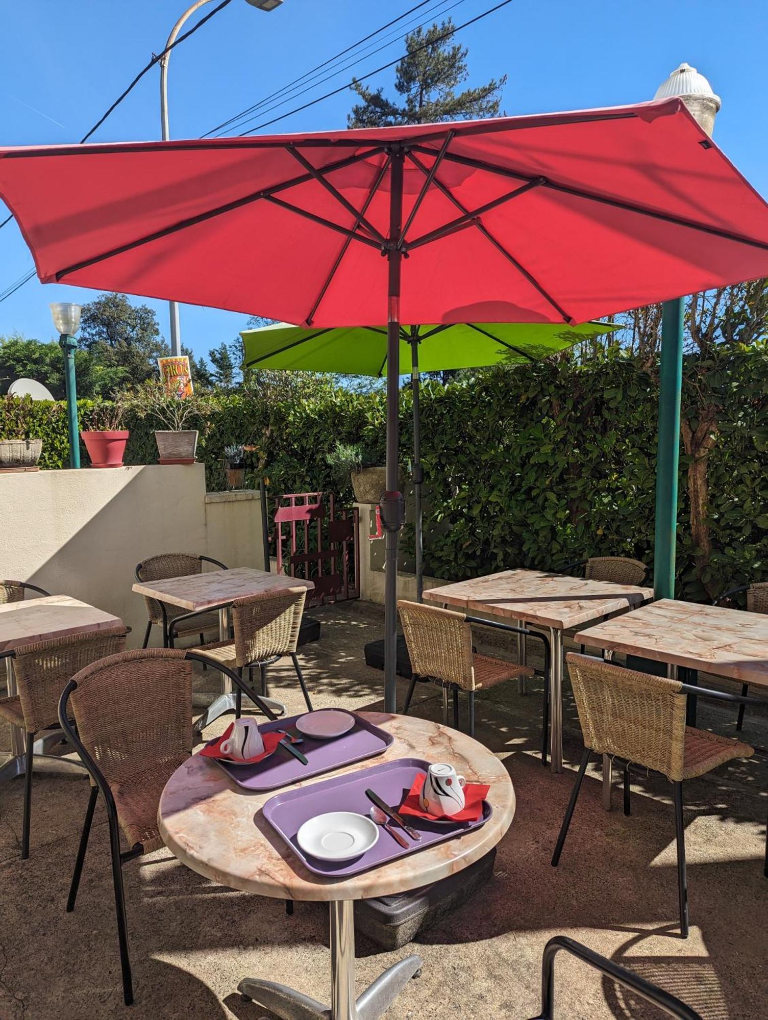 Auberge Des Pins Aubenas Luaran gambar
